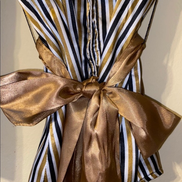 silk button up blouse - Picture 2 of 3